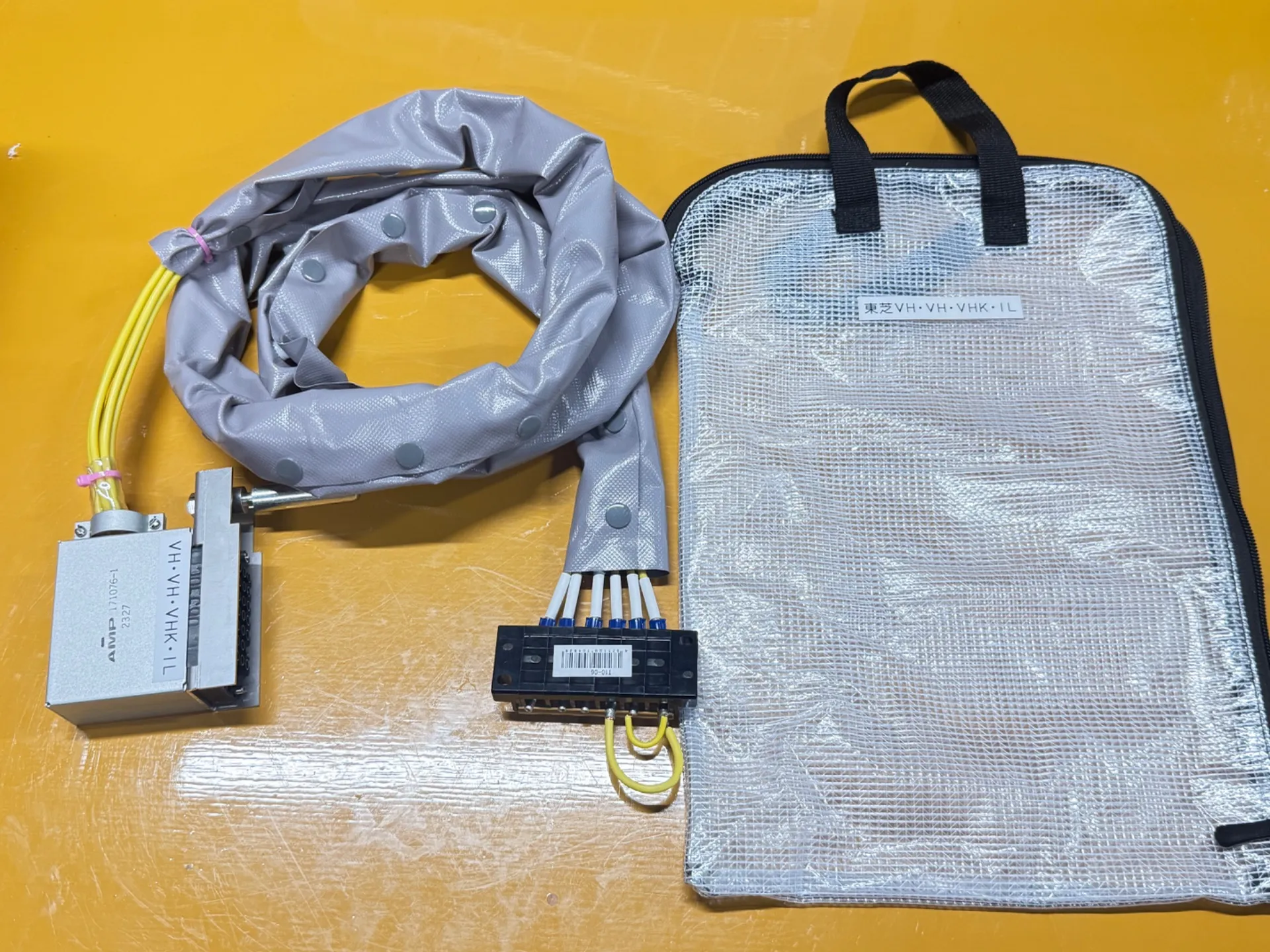 現場で育てる工夫。自社製コネクタで挑んだ開閉特性試験
